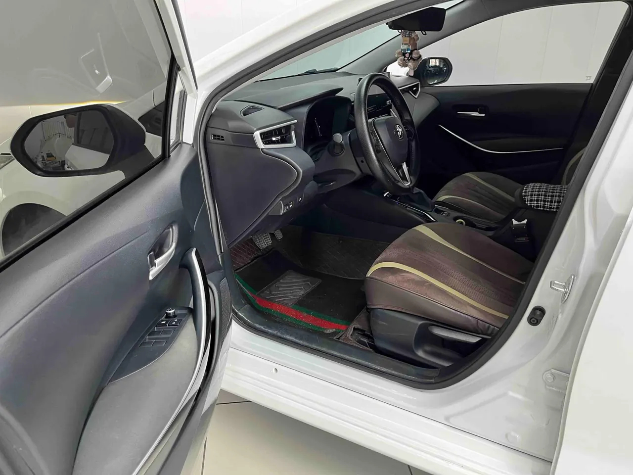 Toyota 2023 Corolla Double Engine 1.8 Stepless Intelligent Electric Hybrid Elite Automatic Gear 7