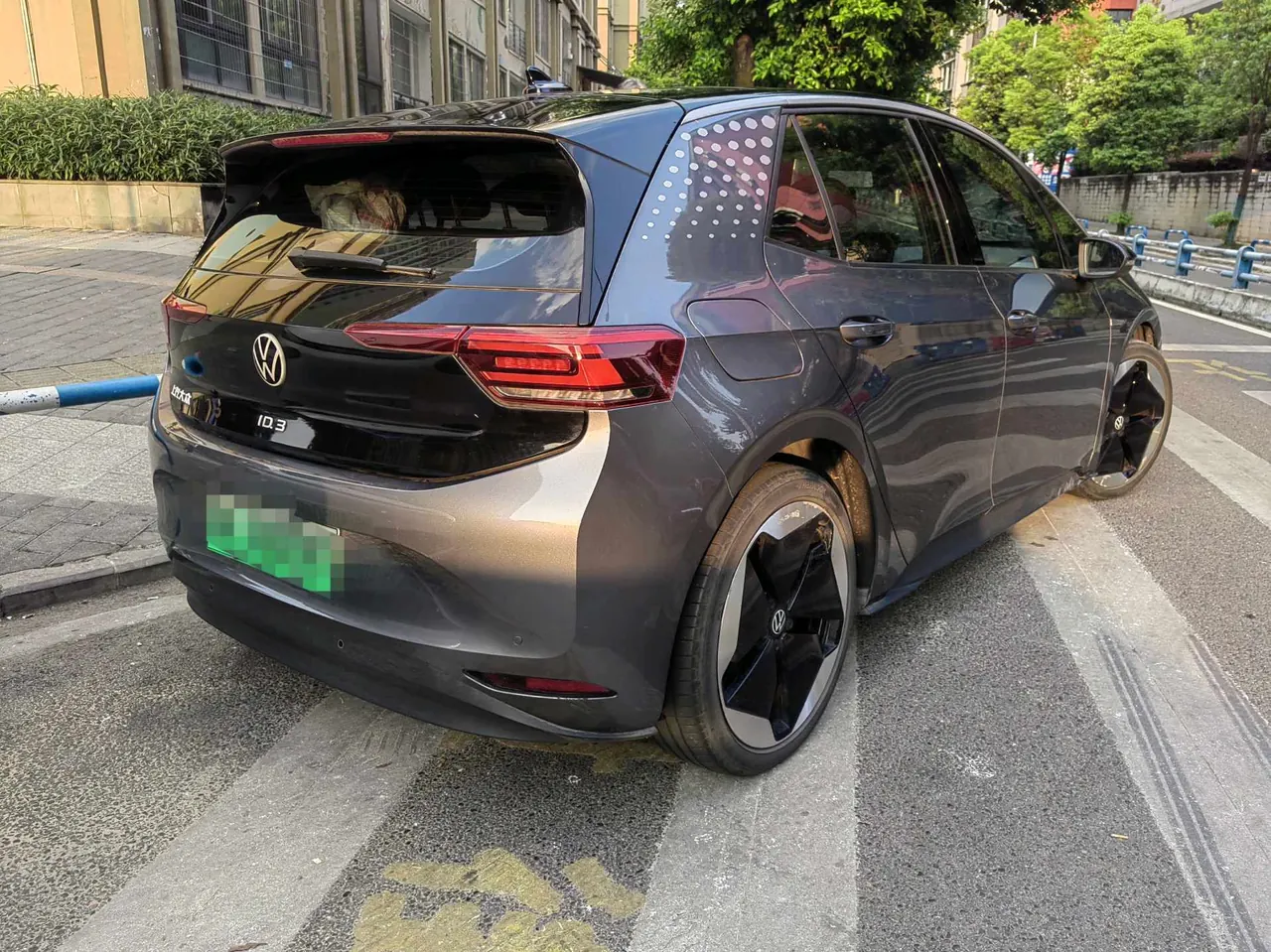 Volkswagen 2023 ID. 3 Pure Smart Edition Automatic Transmission 3