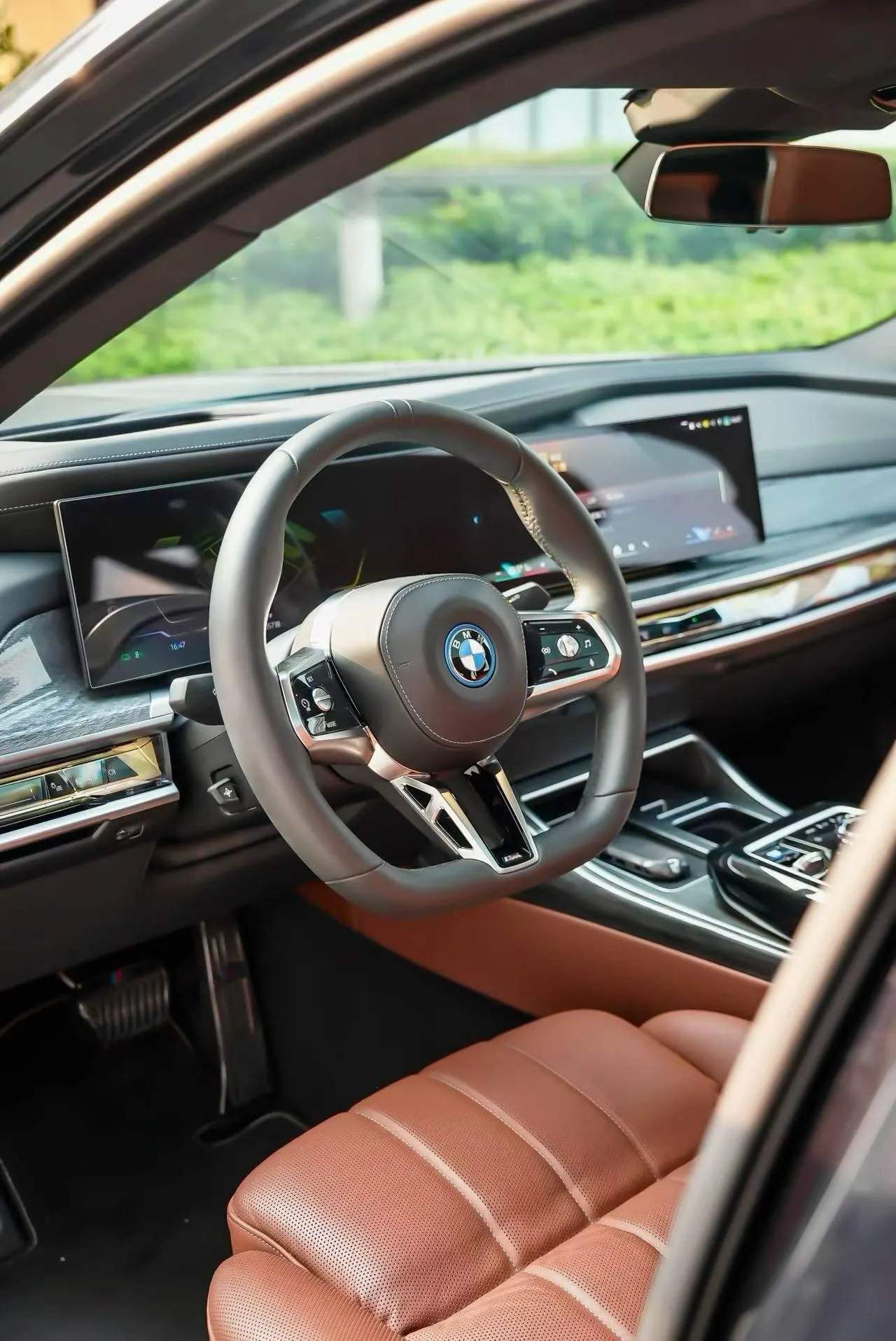 BMW i7 (Imported) 2023 i7 eDrive50L Enjoy M Sports Suit Automatic Gear 7