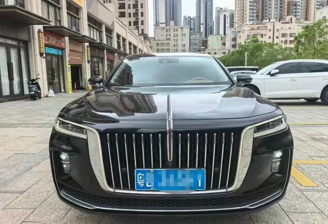 HongQi 2020 H9 48V 2.0T Zhilian Flag Edition Automatic Gear 2