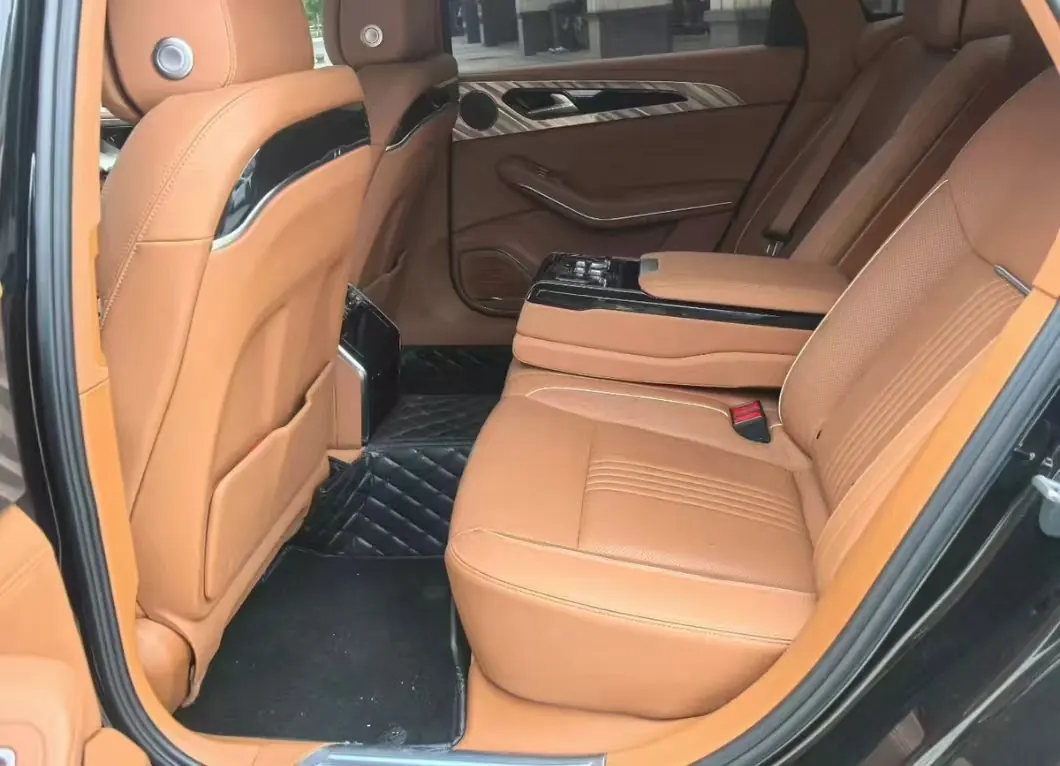 HongQi 2020 H9 48V 2.0T Zhilian Flag Edition Automatic Gear 4