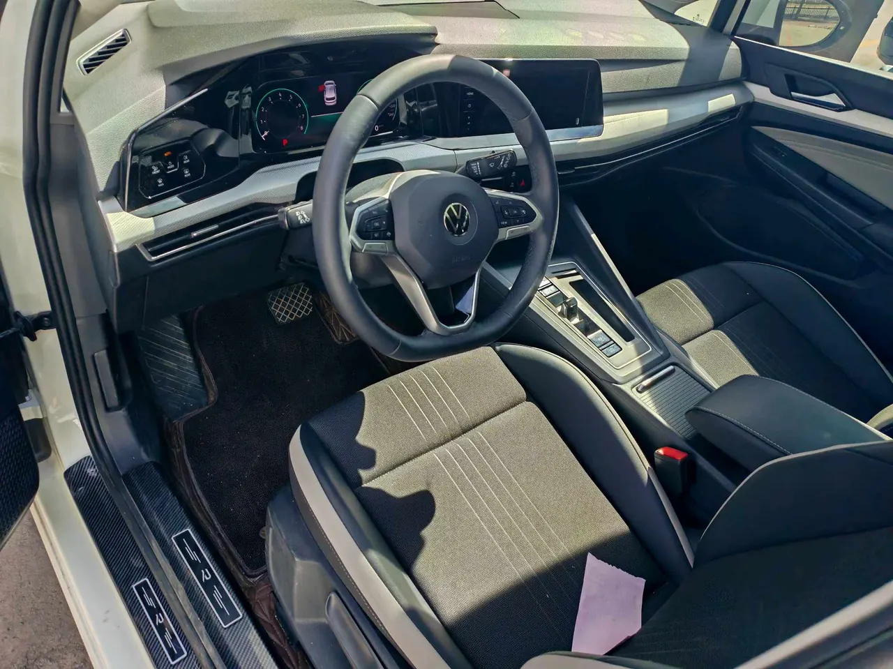 Volkswagen 2021 Golf 8 1.2TSI 200TSI Automatic 2