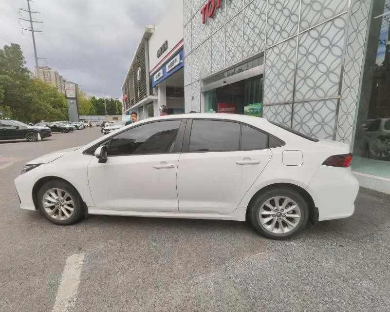 Toyota 2021 corolla 1.2T stepless elite PLUS version of automatic gear 2