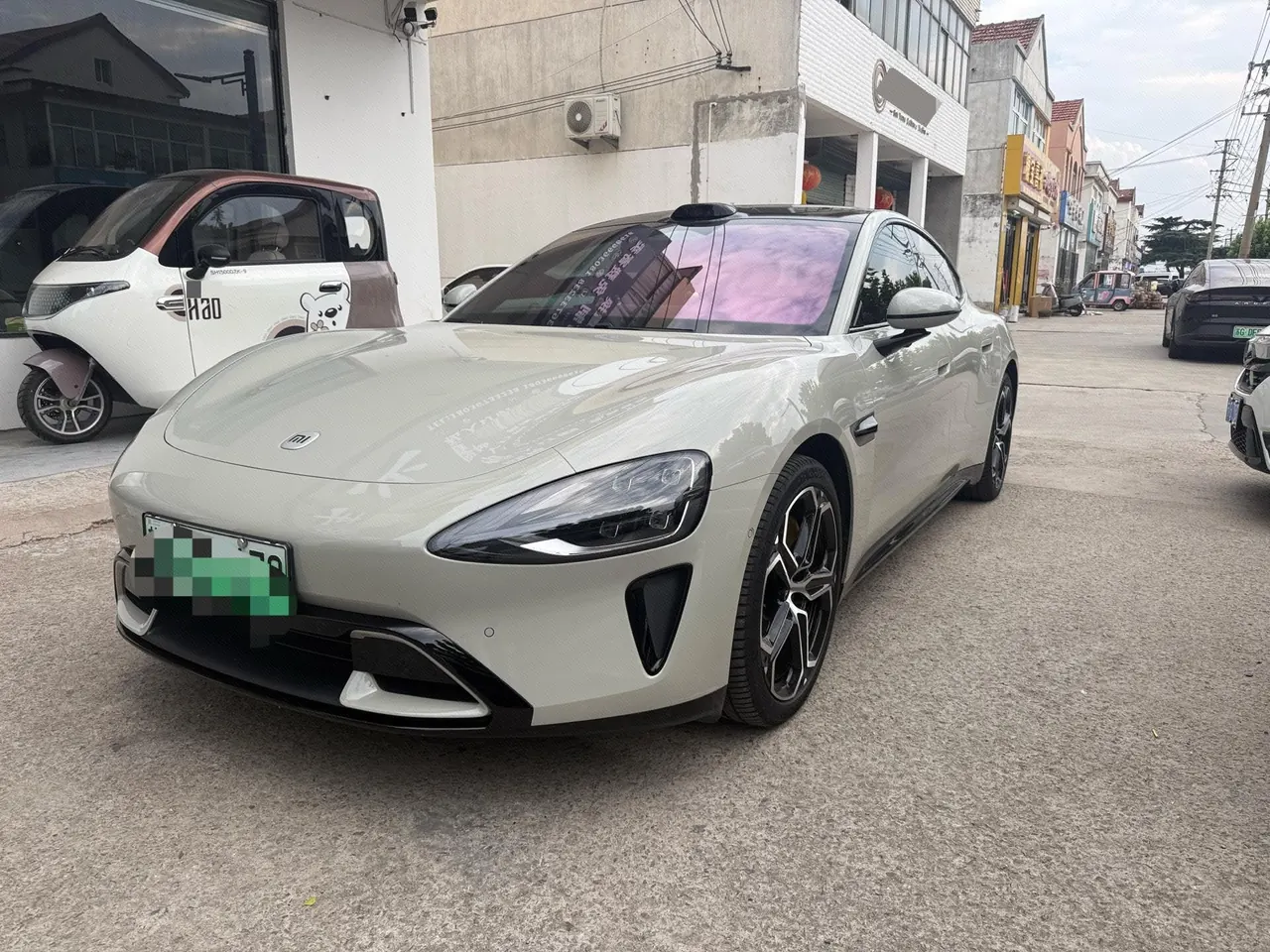 Open image lightbox: MI 2024 SU 7 830km Rear Drive Ultra Long Endurance High-end Smart Drive Pro Edition Automatic Gear