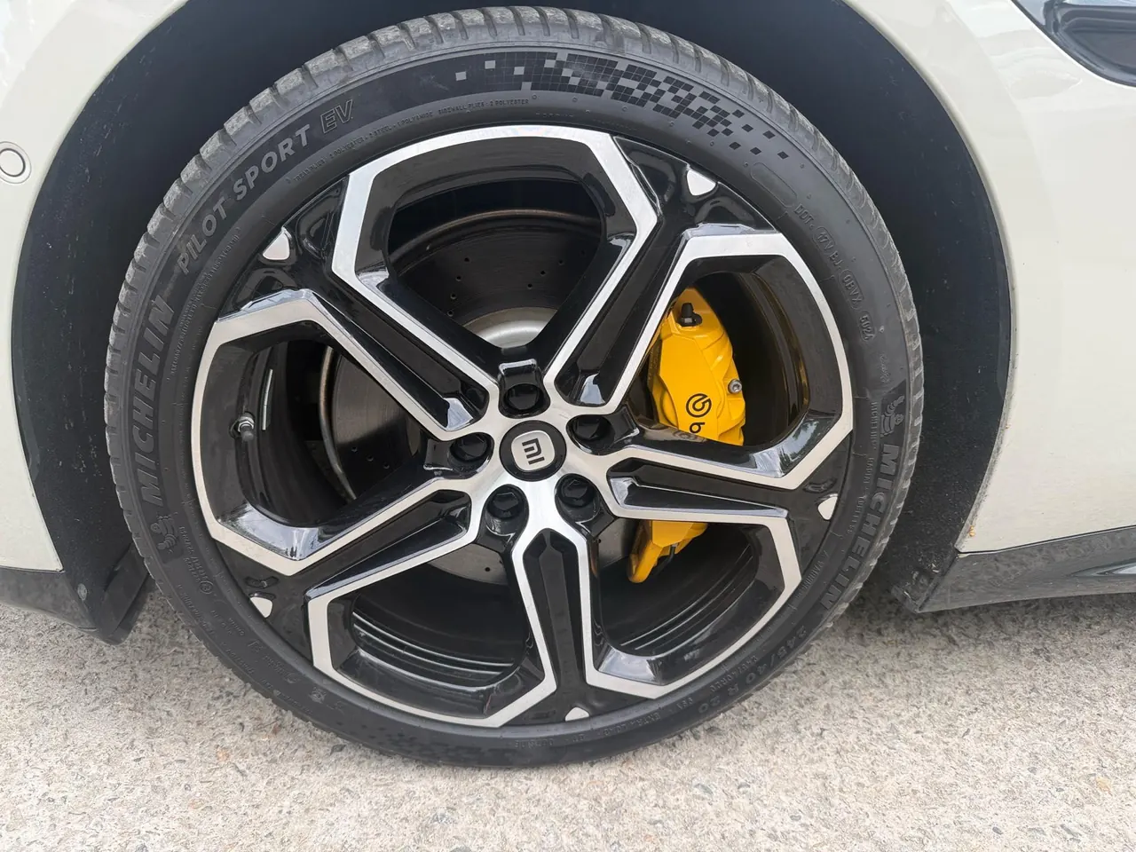 MI 2024 SU 7 830km Rear Drive Ultra Long Endurance High-end Smart Drive Pro Edition Automatic Gear 3