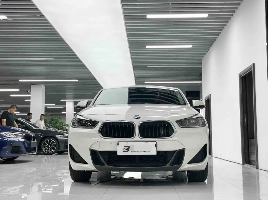 BMW 2021 X2 sDrive25i 2.0T M sports suit automatic gear 2