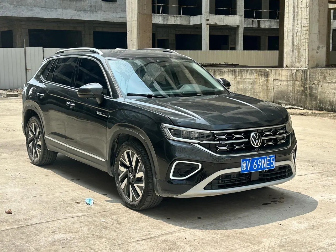 Volkswagen 2024 Tanyue 2.0TSI 330TSI Two-Drive Luxury Plus Advanced Edition Automatic Gear 3