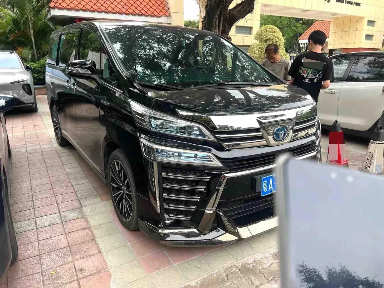 Toyota Wilfa (Imported) 2020 Wilfa 2.5 Stepless HV Deluxe Edition Automatic Gear 2