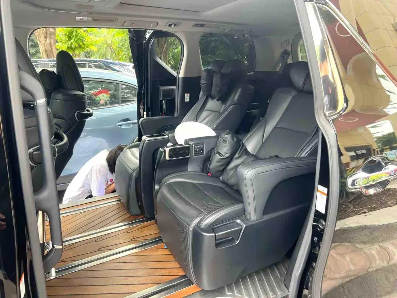 Toyota Wilfa (Imported) 2020 Wilfa 2.5 Stepless HV Deluxe Edition Automatic Gear 6