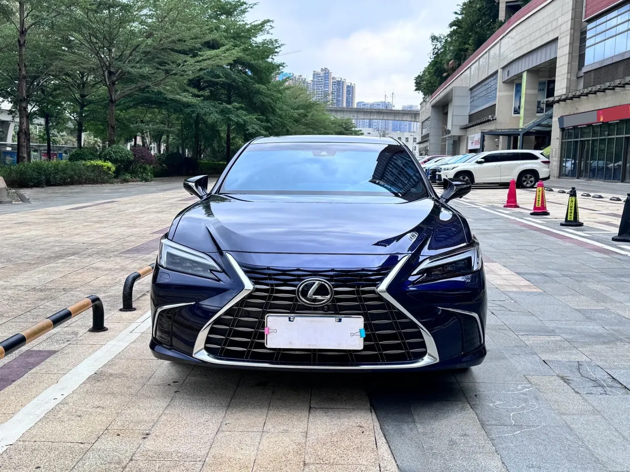 Lexus ES (Imported) 2025 ES200 2.0 Stepless Edition Automatic Gear 2