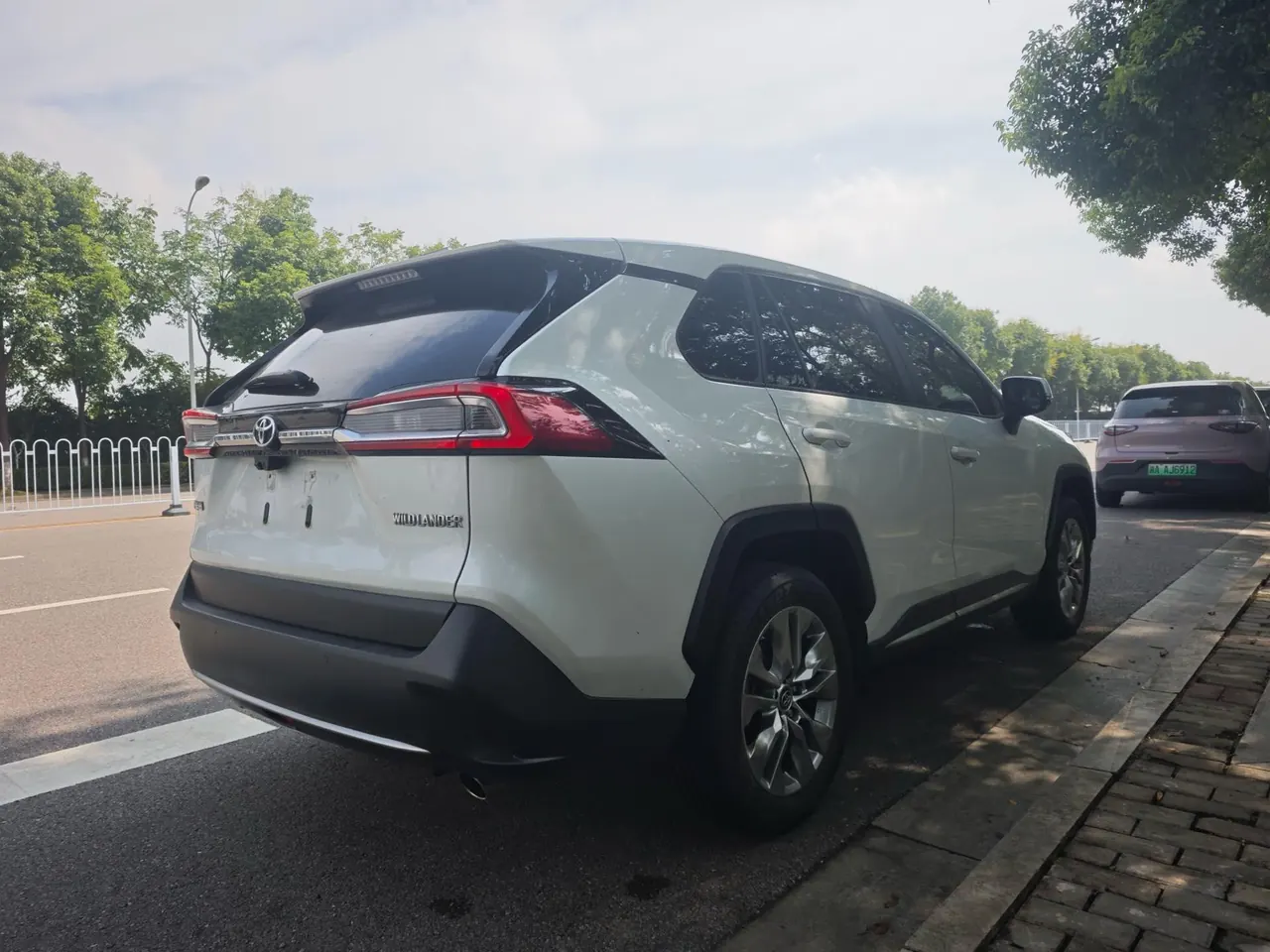 Toyota 2024 Willanda 2.0 Stepless Two-Drive Luxury PLUS Edition Automatic Gear 3