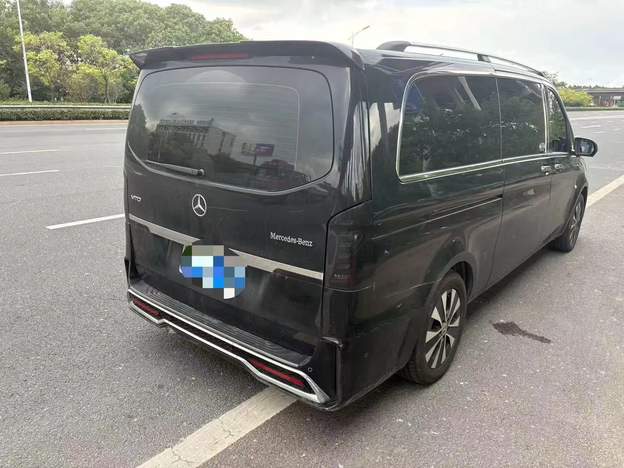 Mercedes Benz 2023 Vito 2.0T Elite Edition 7-seat Automatic Gear 7