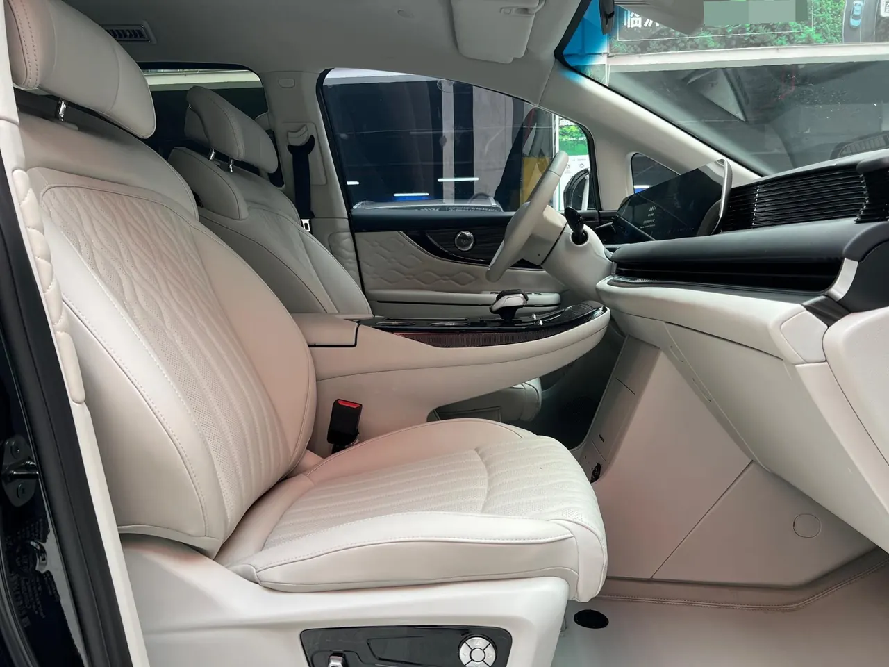 The popular 2024 Xinghai V9 1.5TD 200km Chinese knot series exclusive automatic gear 10