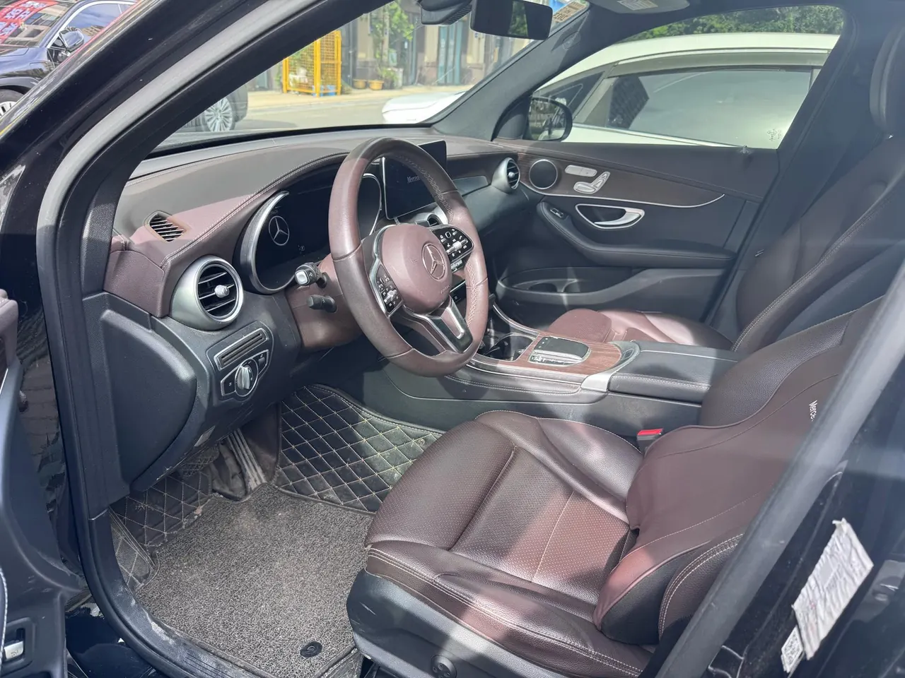Mercedes Benz 2021 GLC 260 L 4MATIC 2.0T Luxury Automatic 3