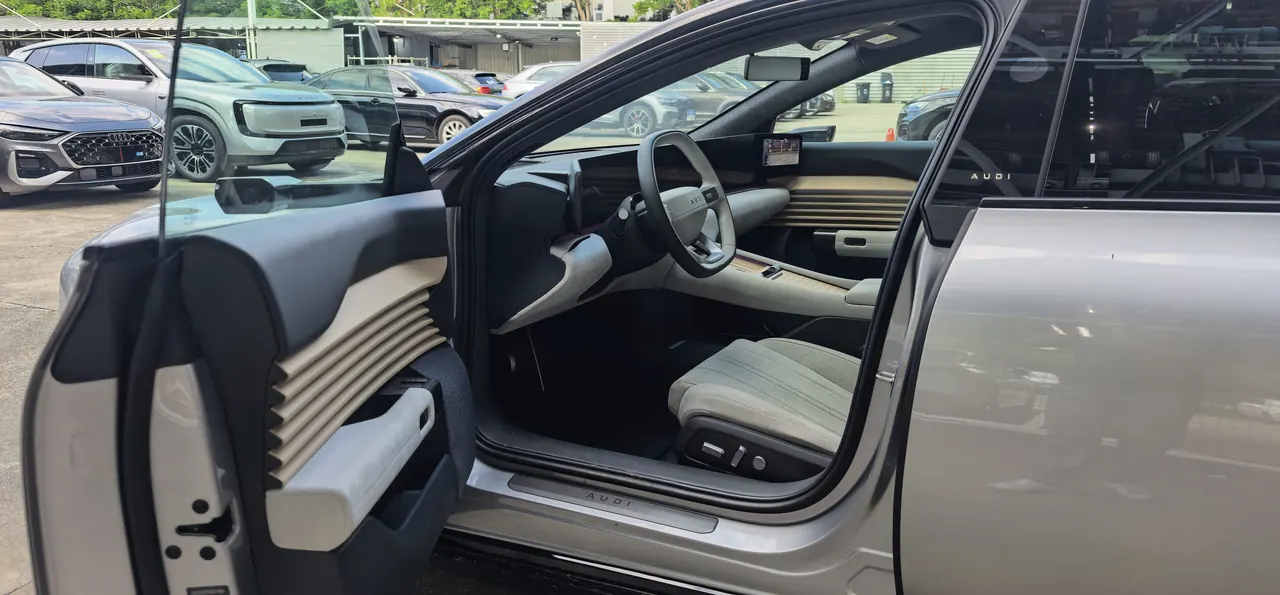 AUDI 2026 E5 Sportback Flagship Quattro Automatic Transmission 6