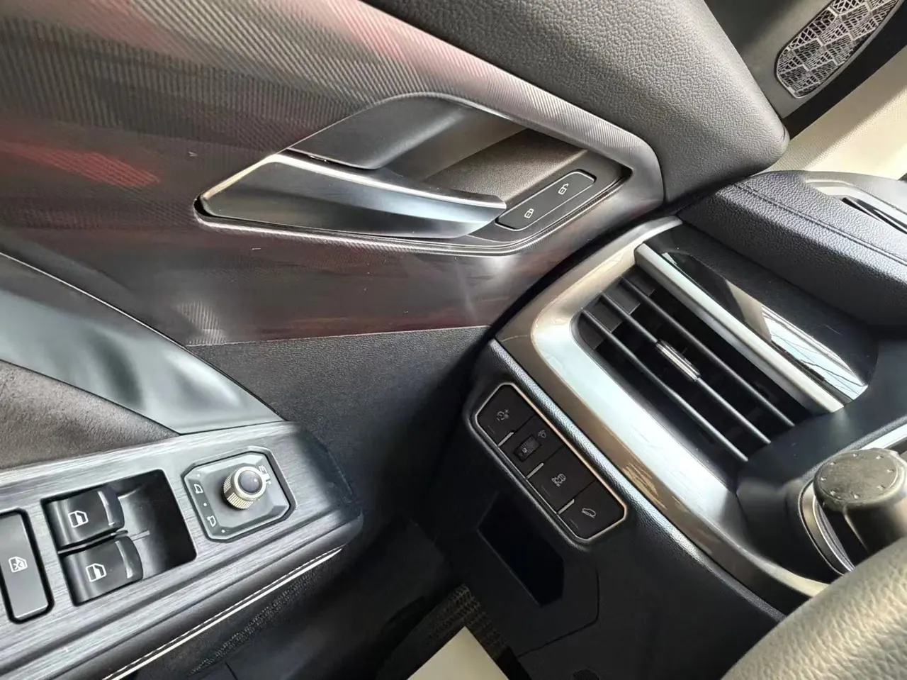Haval 2023 H6 1.5T National Tide Champion Edition Automatic Gear 10