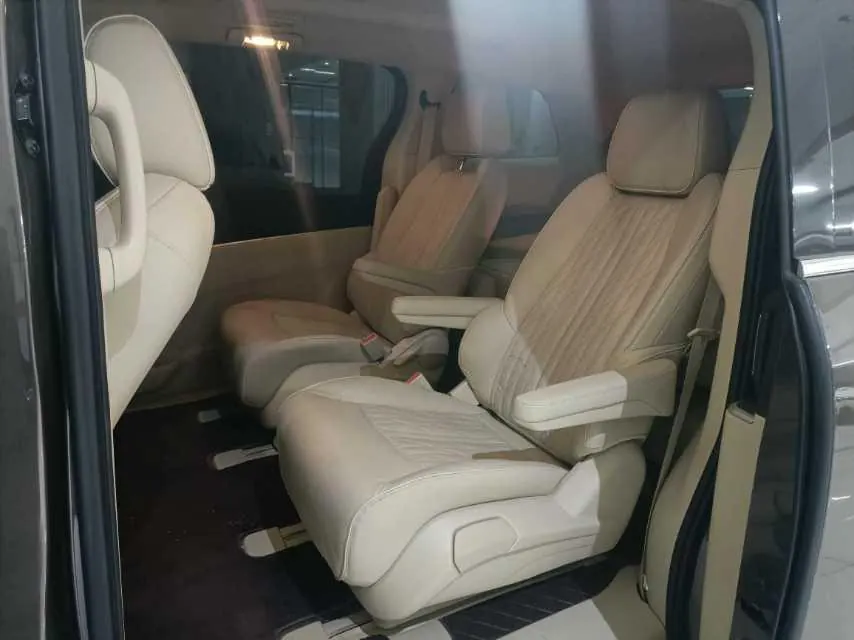 Buick 2023 GL8 Land Business Class 48V 2.0T 652T Luxury Automatic Gear 5