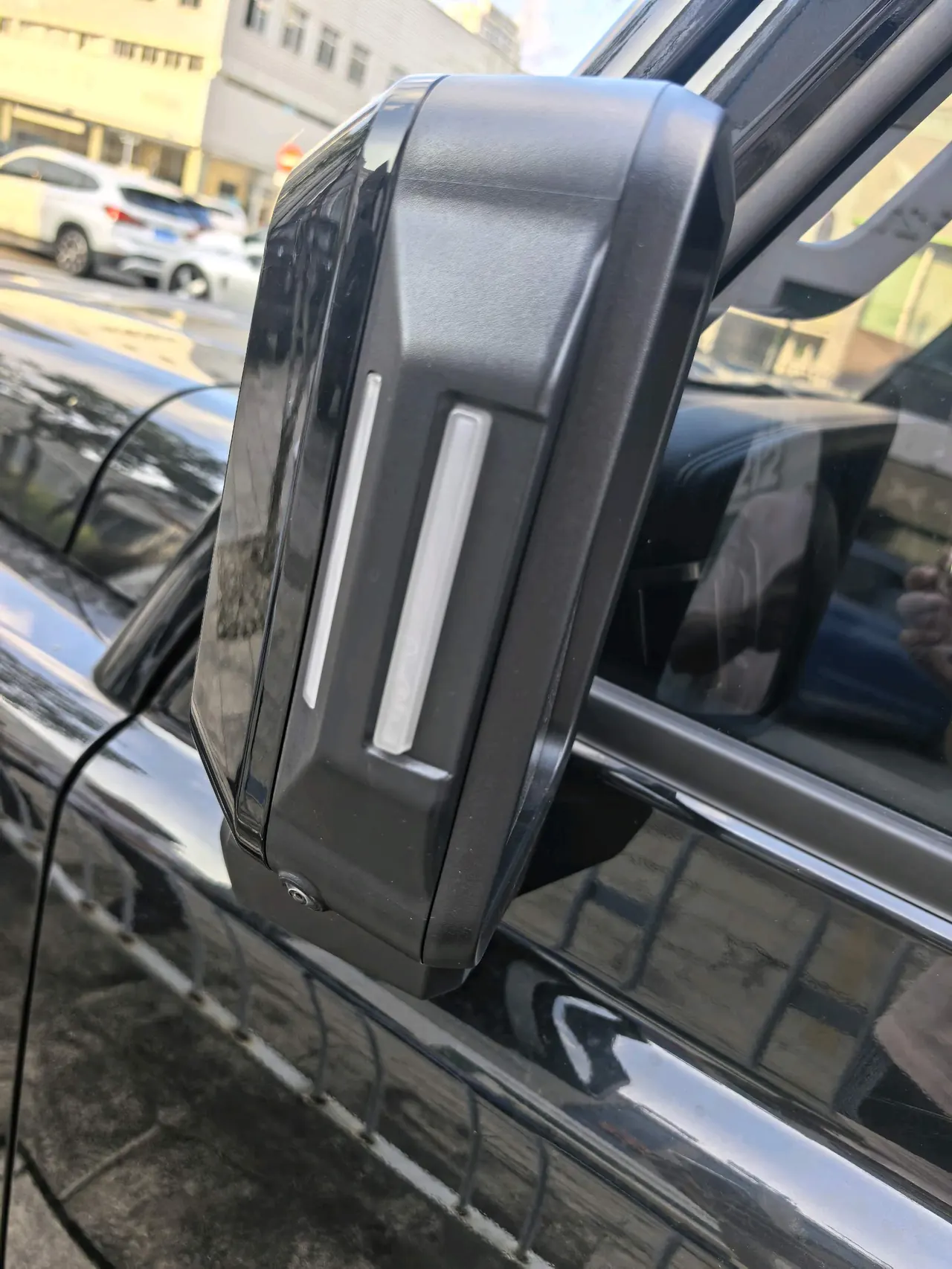 212 2024 T01 2.0T Explorer Automatic 10