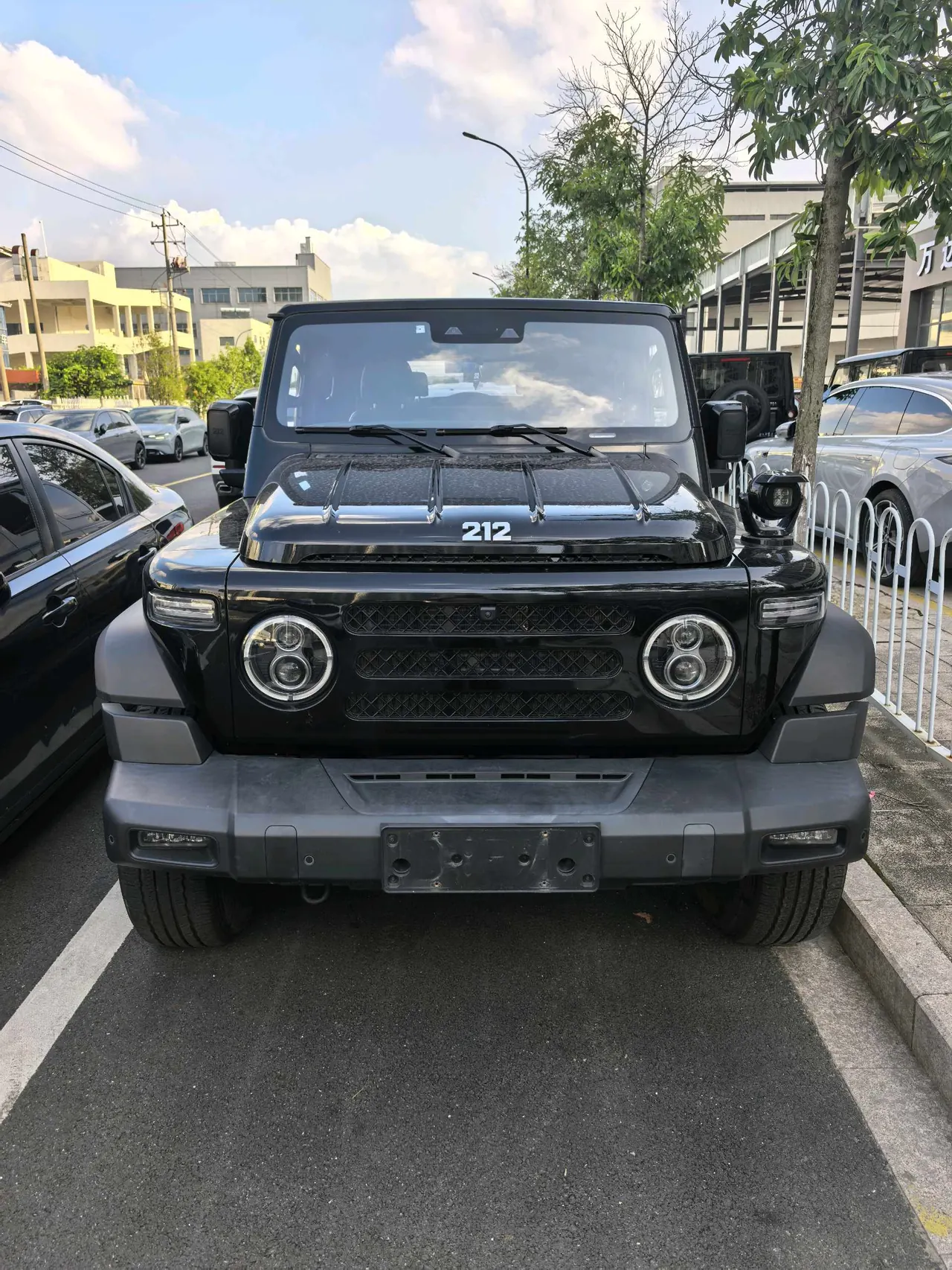 212 2024 T01 2.0T Explorer Automatic 2