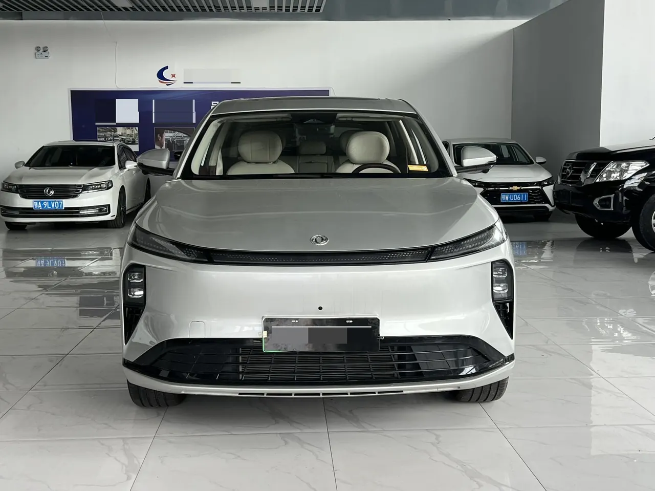 Aeolus 2025 L8 1.5T 185KM Dream Edition Automatic Gear 2