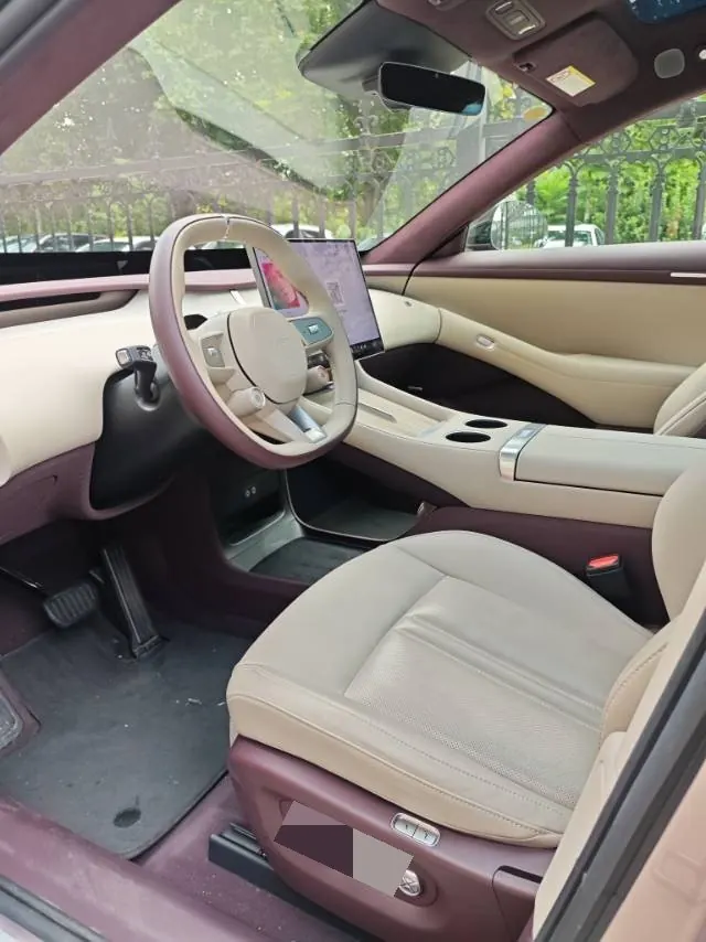 MI 2025 YU7 Long Endurance High Performance Four-wheel Drive Max Edition Automatic Gear 3