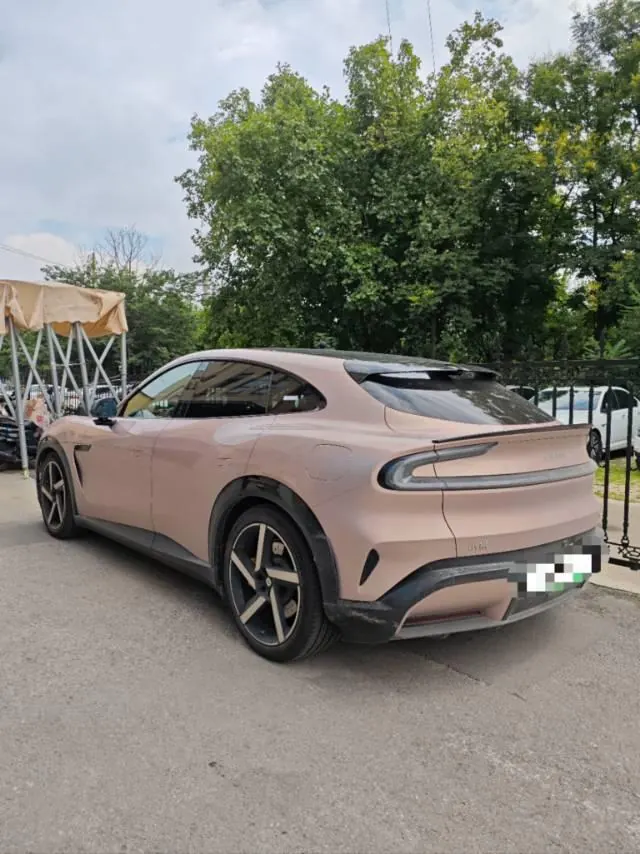 MI 2025 YU7 Long Endurance High Performance Four-wheel Drive Max Edition Automatic Gear 4