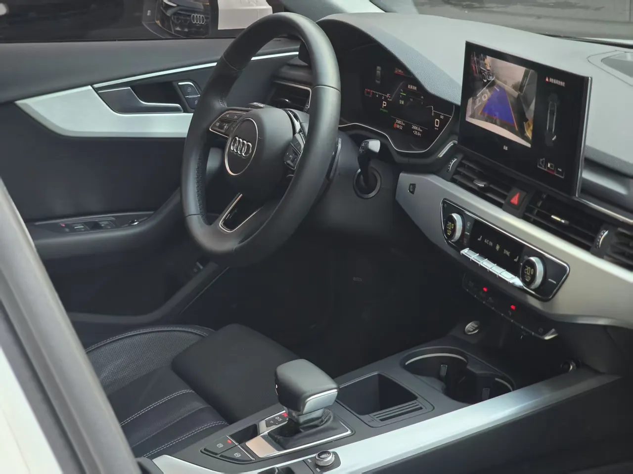 Audi 2024 A4L 2.0TFSI 40TFSI Fashion Dynamic Automatic 8