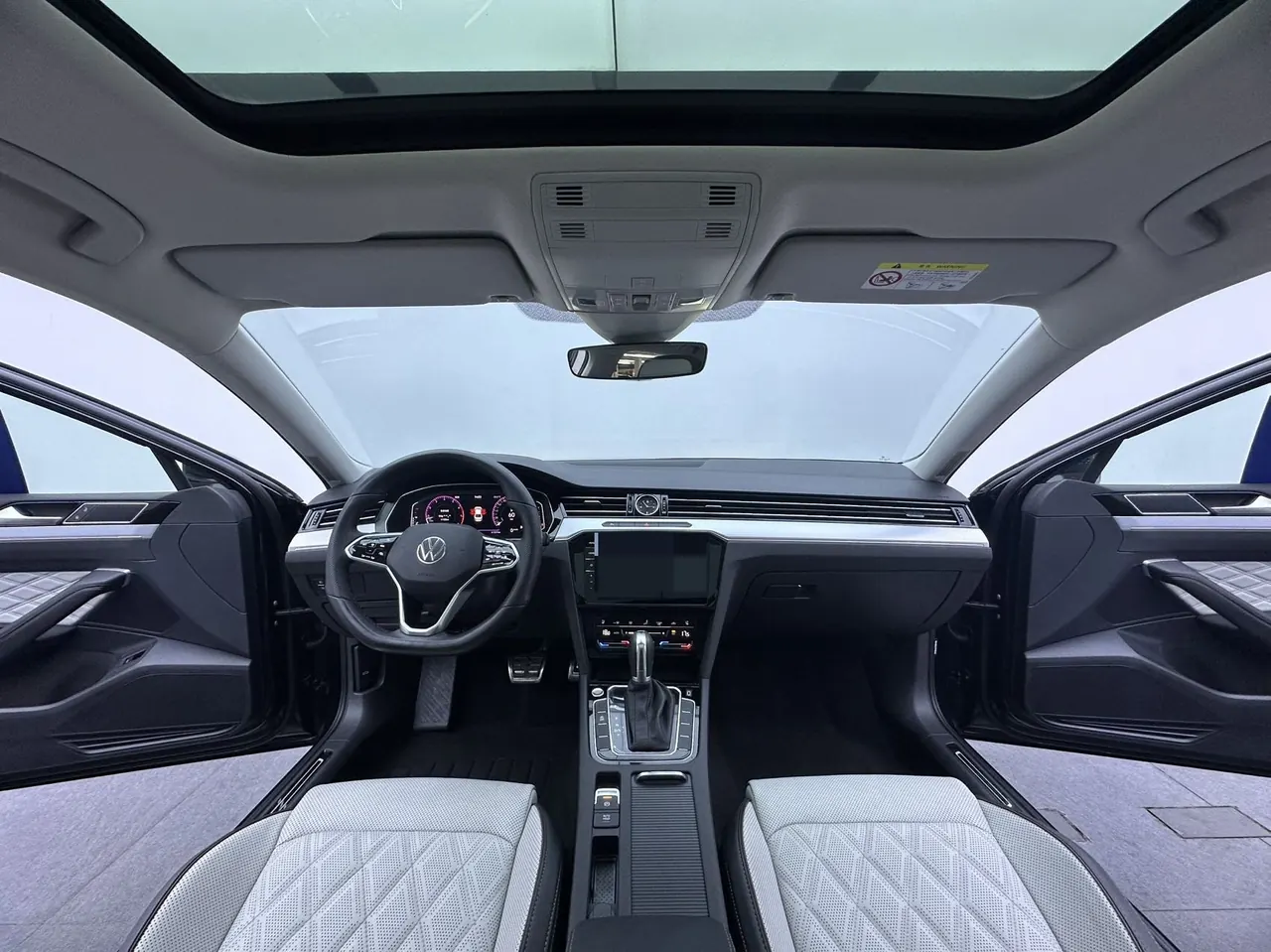 Volkswagen 2023 Magotan 2.0TSI 330TSI 2 million Commemorative Luxury Automatic Gear 11