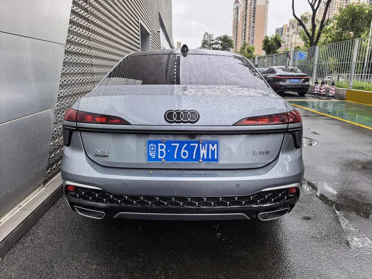 Audi 2026 A6L 2.0T Quattro Enjoy Dynamic Automatic 3