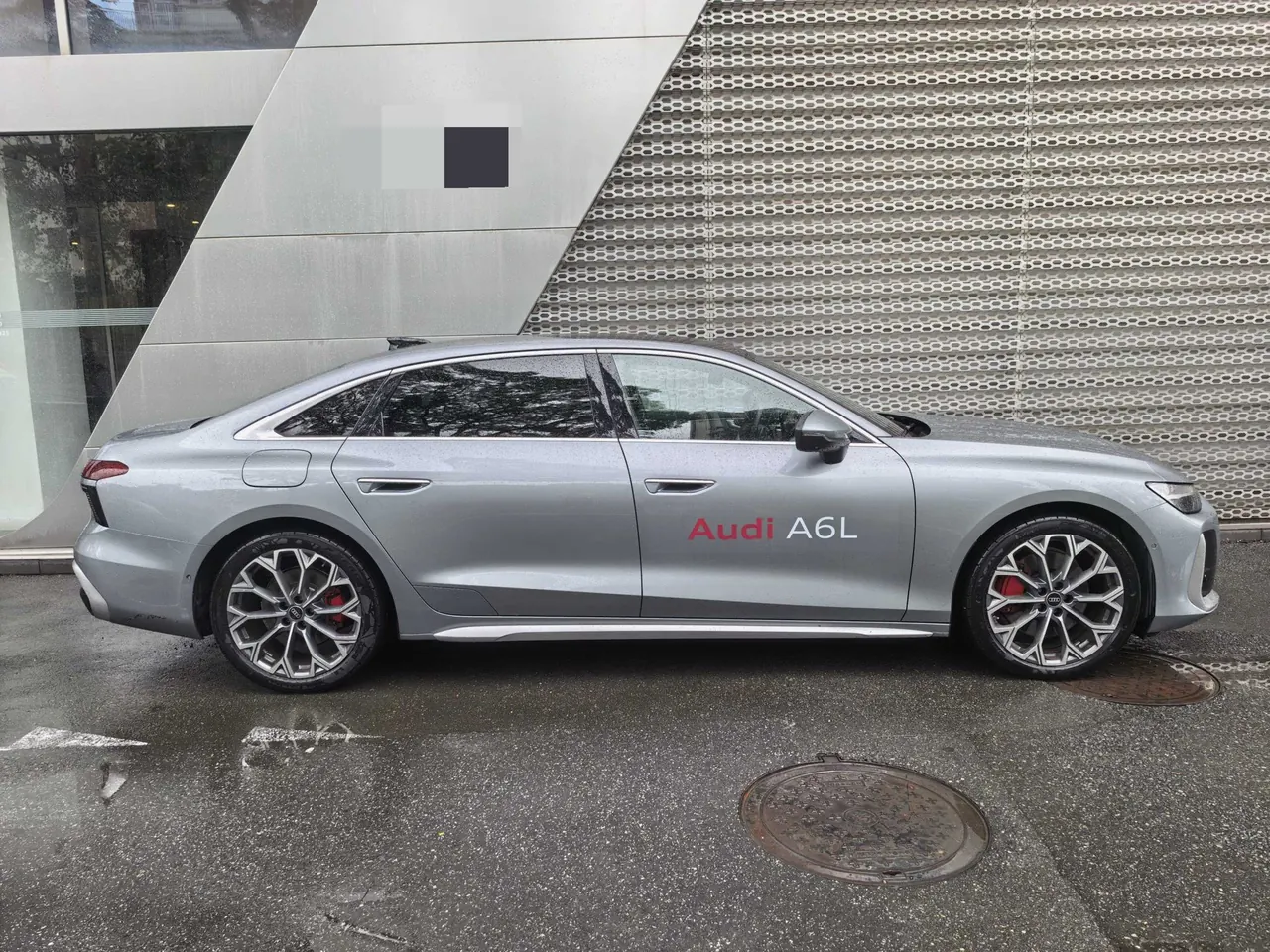 Audi 2026 A6L 2.0T Quattro Enjoy Dynamic Automatic 8