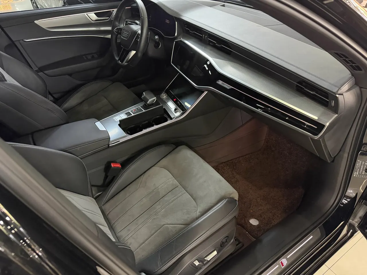 Audi 2024 A6L 2.0TFSI 45TFSI Selected Dynamic Automatic 2