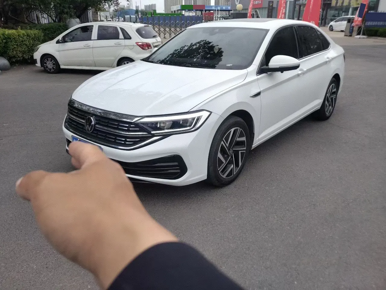 Open image lightbox: Volkswagen 2024 Sagittarius 1.5TSI 300TSI Exceed Edition Automatic Gear