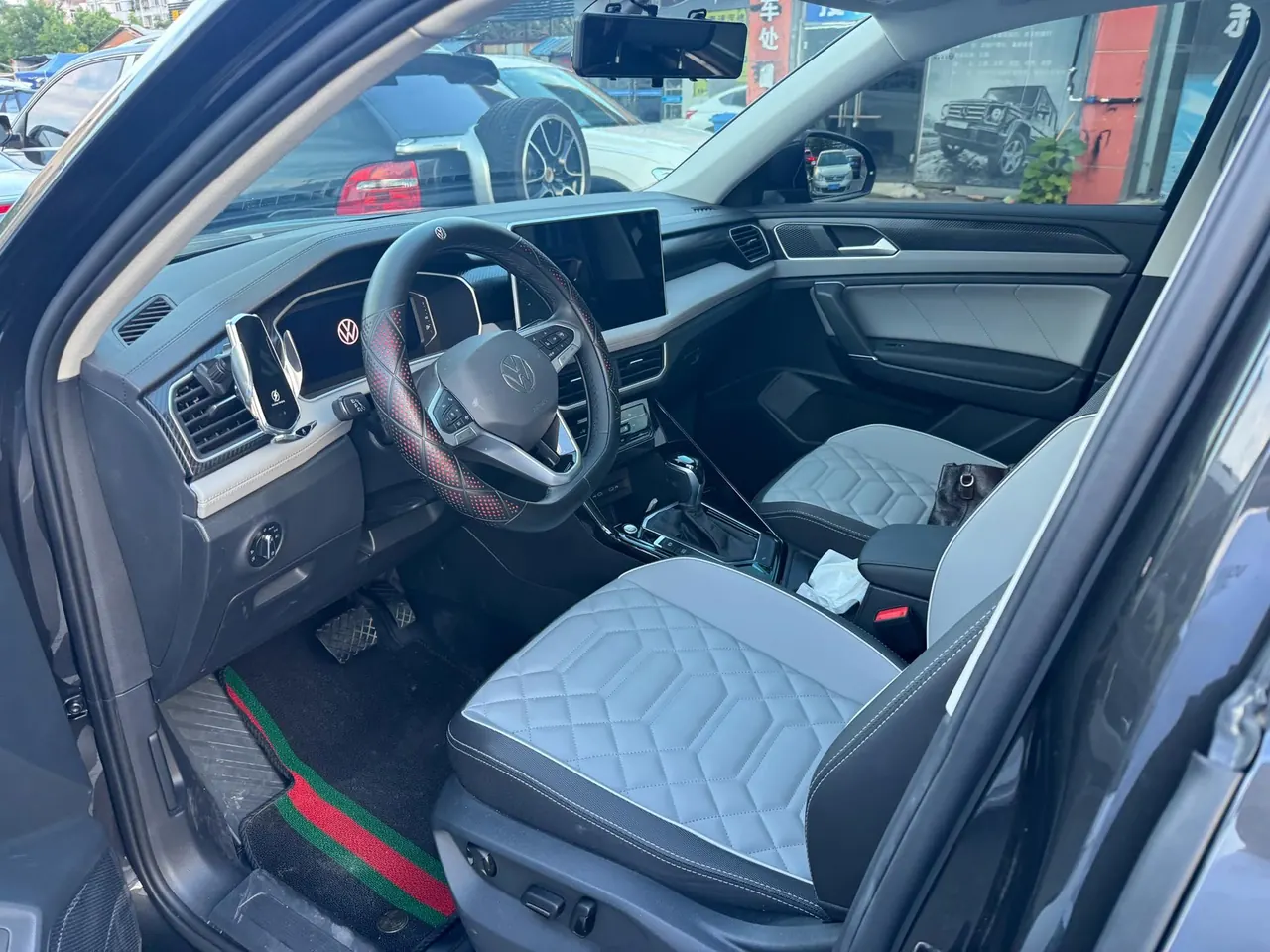 Volkswagen 2025 Tanyue 2.0TSI 330TSI All-Share Automatic Gear 4