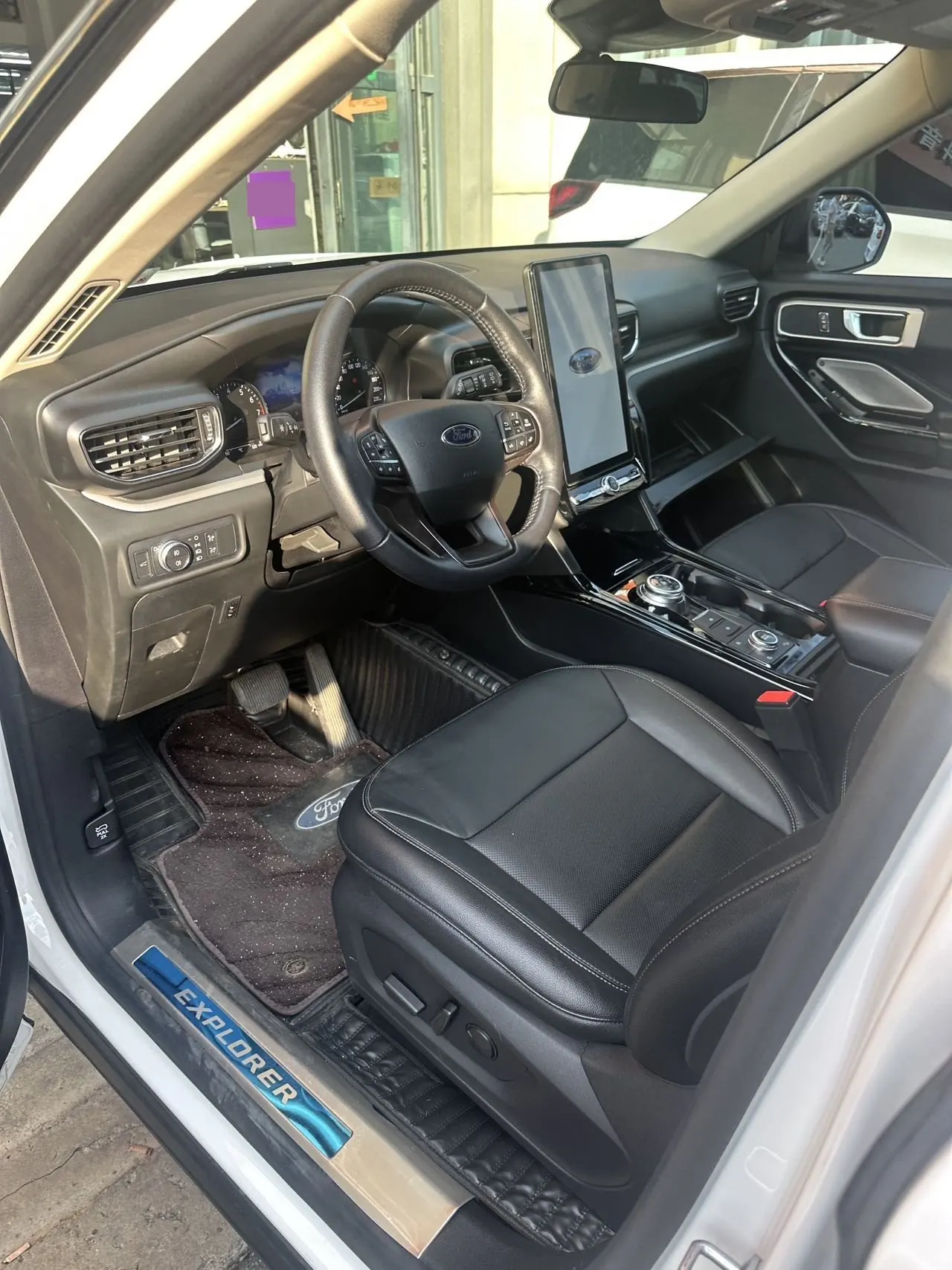 Ford 2020 Explorer 2.3T EcoBoost 285 Four-wheel Drive Fashion Edition 7-seat Automatic Gear 8