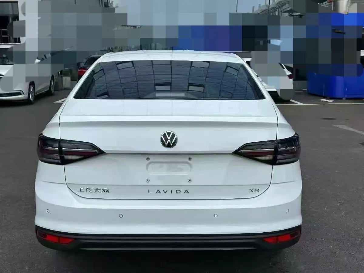 Volkswagen 2025 Lavida New Trend 1.5 Outstanding New Edition Automatic Transmission 4