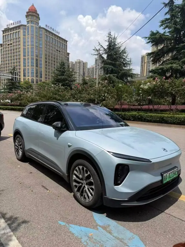 NIO 2024 ES6 75kWh automatic gear 2