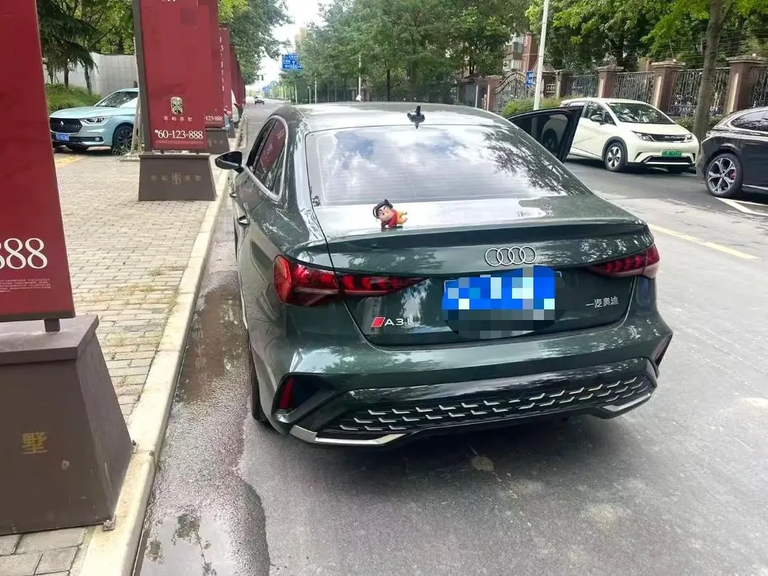 Audi 2025 A3L Limousine 1.5TFSI 35TFSI Flying Premium Automatic 5