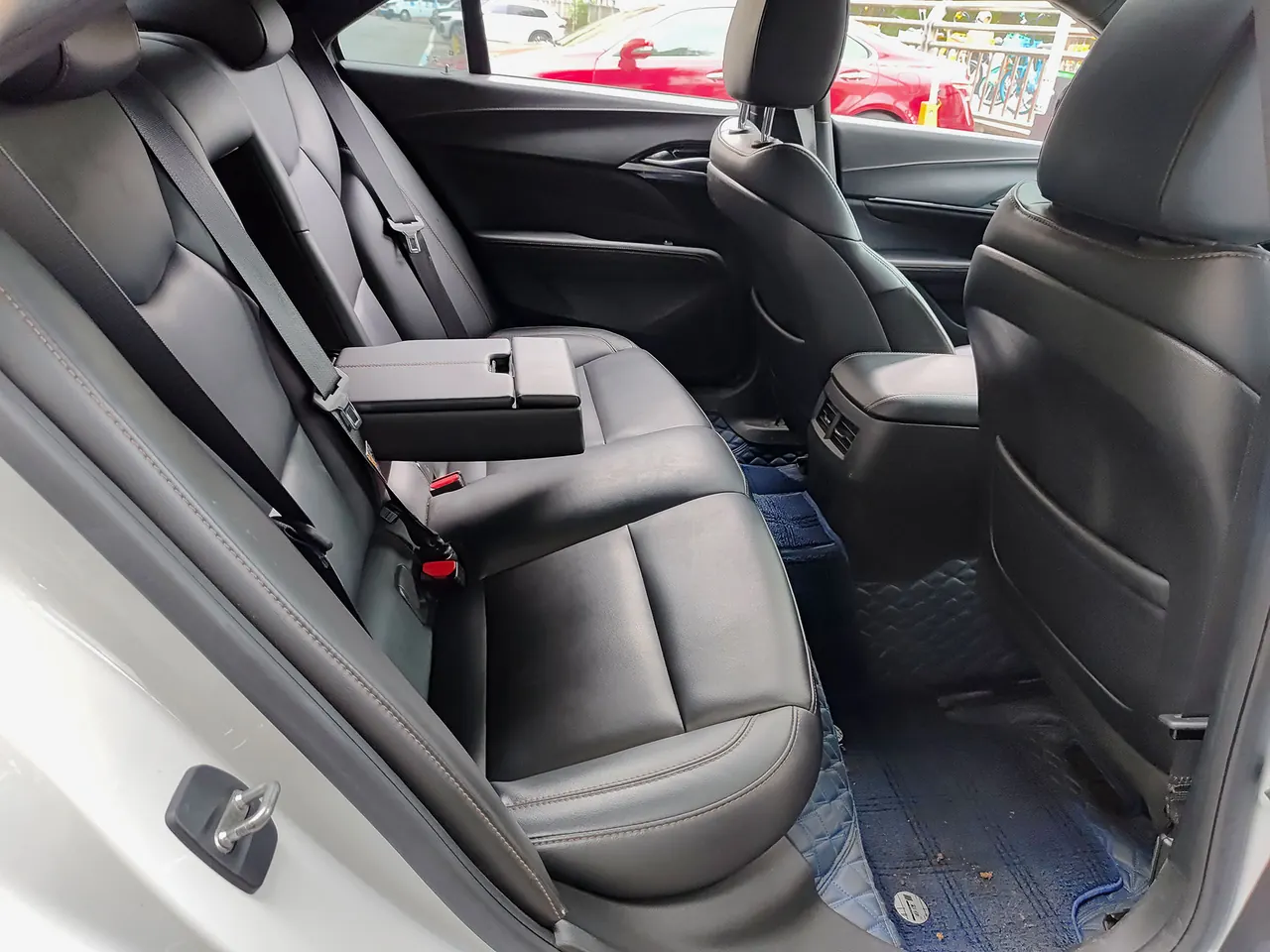 Cadillac 2022 CT4 2.0T 28T Honorable Automatic Gear 5