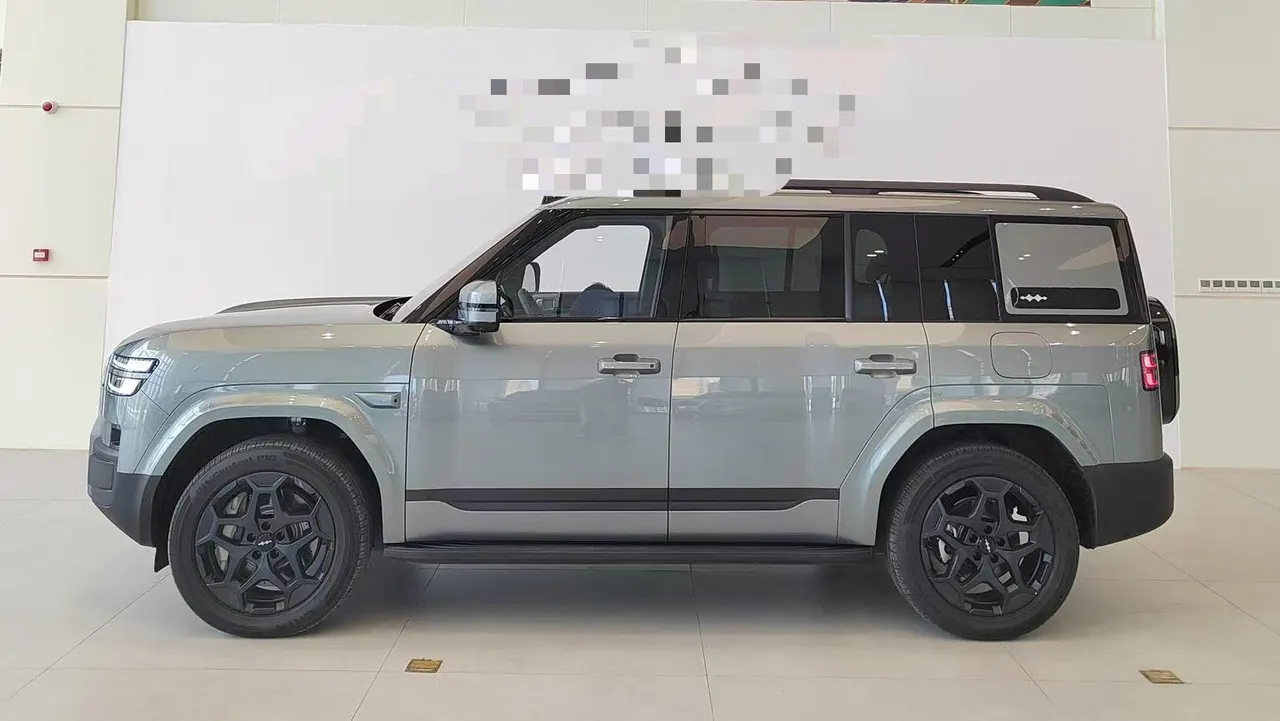 FangChengBao 2025 titanium 7 1.5T stepless 190KM four-wheel drive Ultra version of automatic gear 3