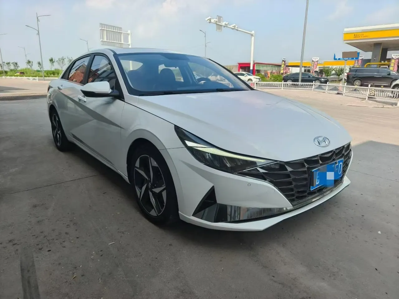 Hyundai 2022 Elantra-sedan 1.5 stepless GLX elite automatic gear 3