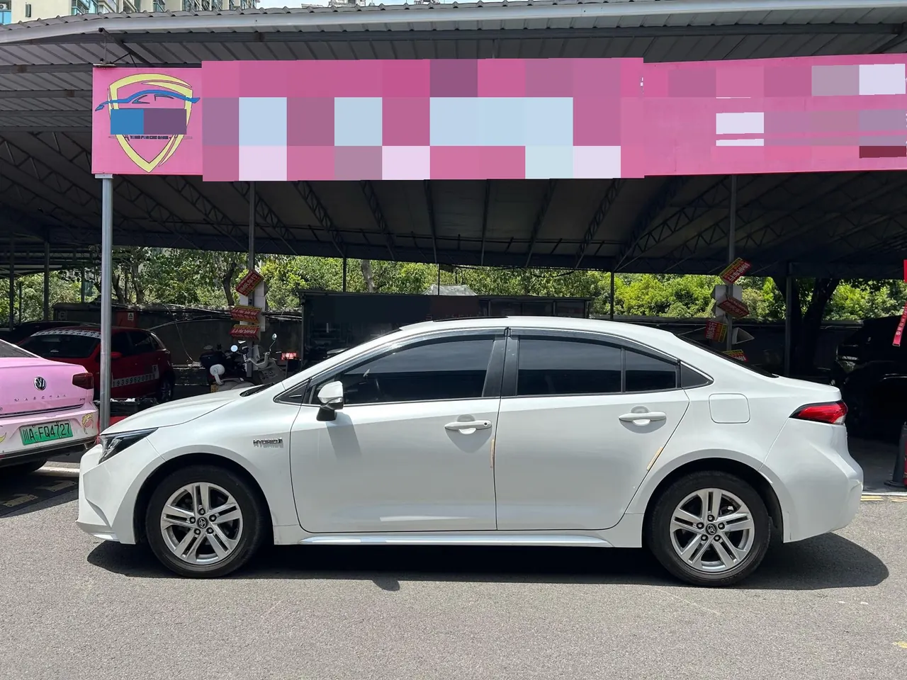 Toyota 2021 Lei Ling Shuangqing 1.8H Stepless Deluxe Edition Automatic Gear 3