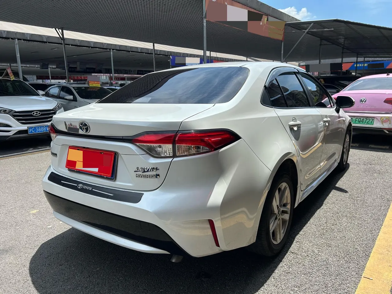 Toyota 2021 Lei Ling Shuangqing 1.8H Stepless Deluxe Edition Automatic Gear 5