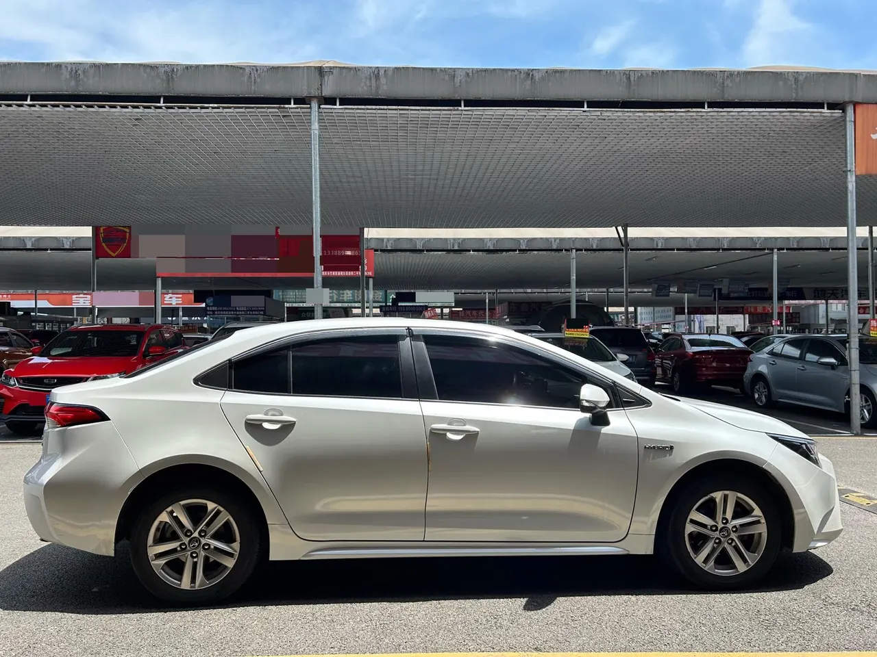 Toyota 2021 Lei Ling Shuangqing 1.8H Stepless Deluxe Edition Automatic Gear 6