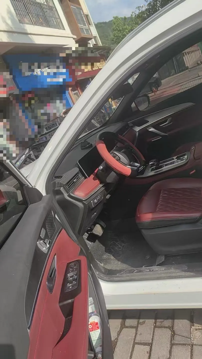 Jetour 2023 X70 PRO 1.5T Comfortable 7-seat Automatic Gear 5