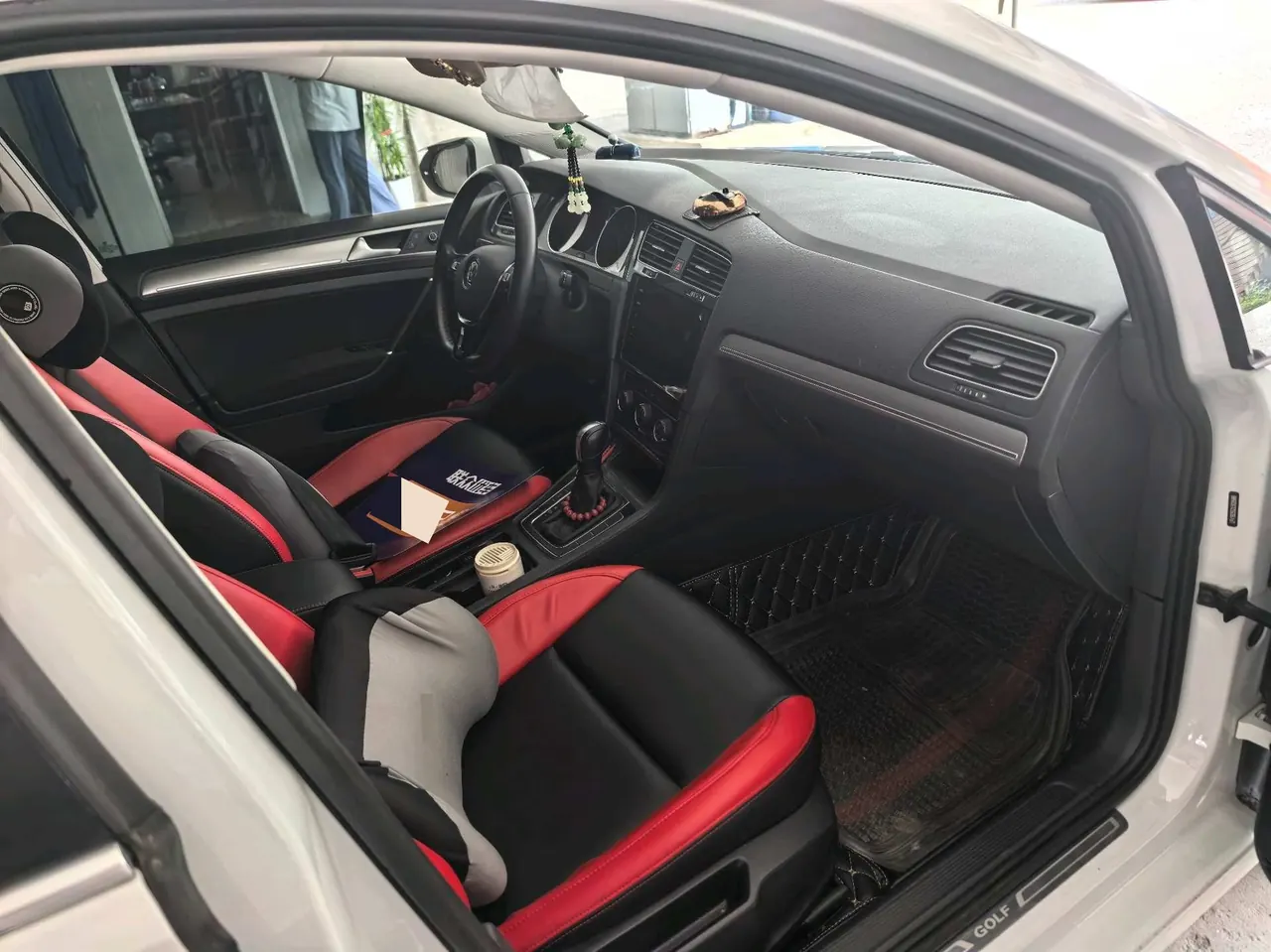 Volkswagen 2020 Golf 7 1.2TSI 200TSI Comfortable Automatic 4