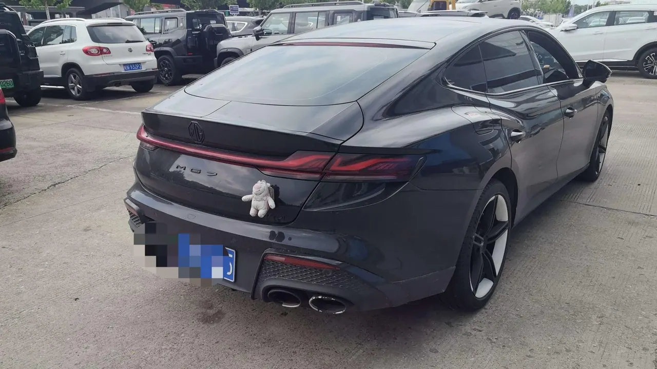MG 2023 MG7 2.0T Beauty Hunting Luxury Edition Automatic Gear 3