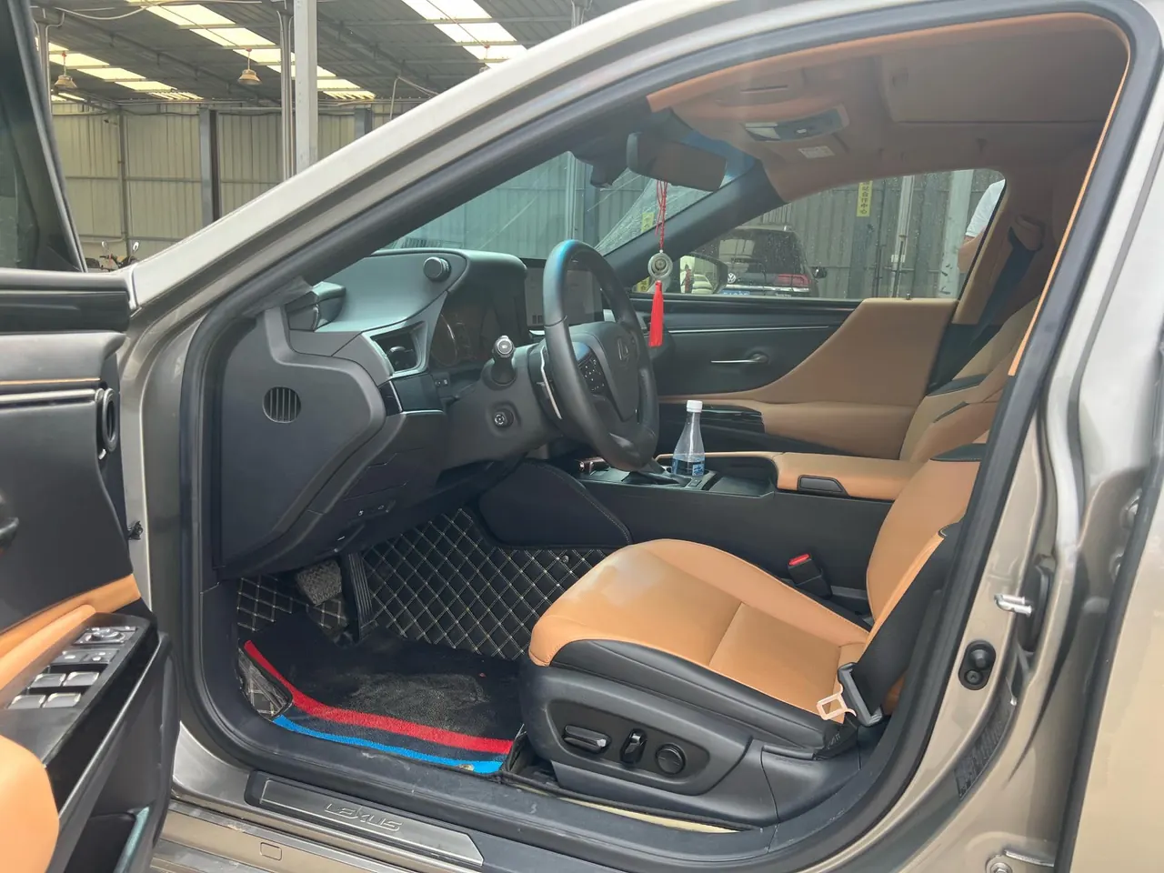 Lexus ES (Imported) 2022 ES300h 2.5 Stepless Premium Edition Automatic Gear 4