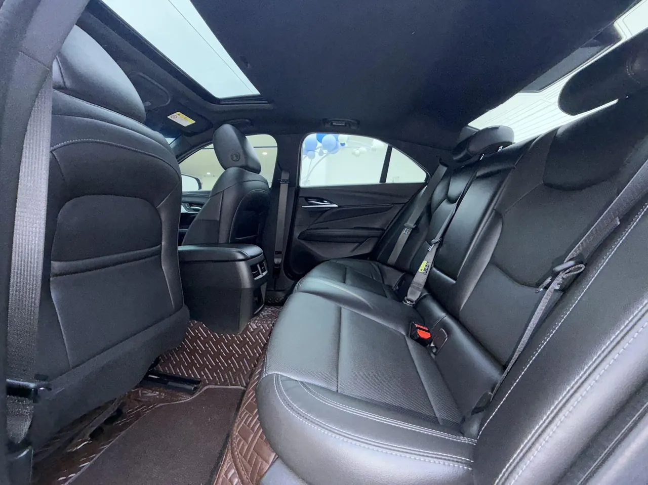 Cadillac 2023 CT4 2.0T 28T luxury automatic gear 5
