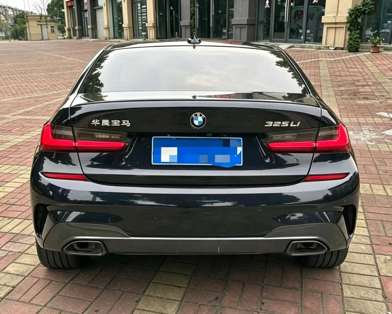 BMW 3 Series 2022 325Li 2.0T M Sports Obsidian Night Kit (Changed) Automatic Gear 3