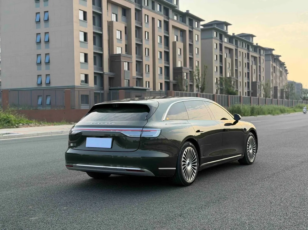 Luxeed 2025 S9T rear drive Max automatic gear 7